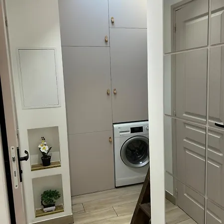 Charming New For 4 People - Garibaldi & Tram شقة نيس